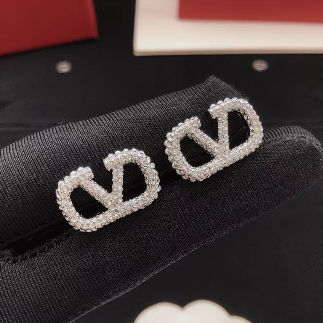 [Regal Jewels]Top-of-the-range crystal earrings