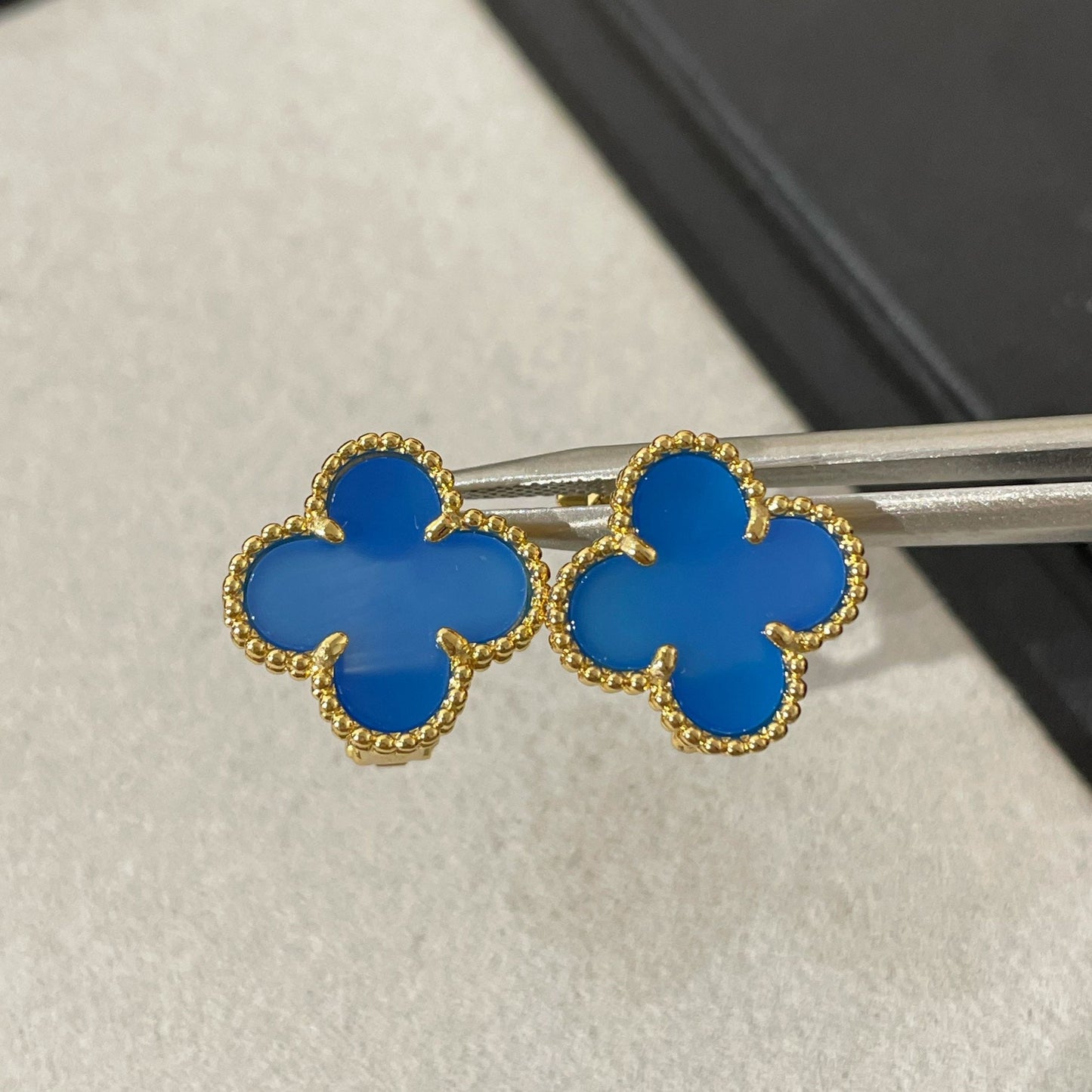 [Regal Jewels]Clover Medium 15mm Turquoise Earrings