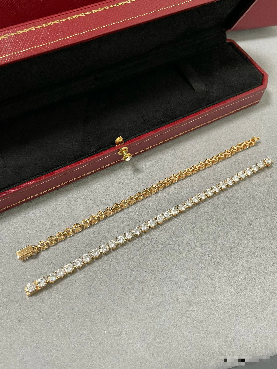 [Regal Jewels TENNIS BRACELET WITH FULL DIAMOND SETTING
