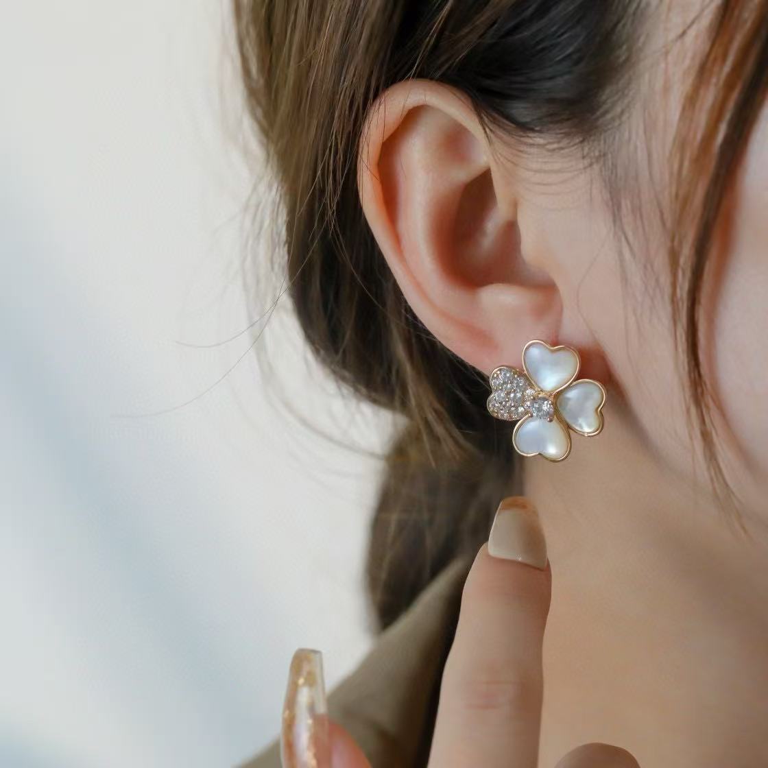 [Regal Jewels]FRIVOLE PINK GOLD FLOWER DIAMOND EARRINGS 2