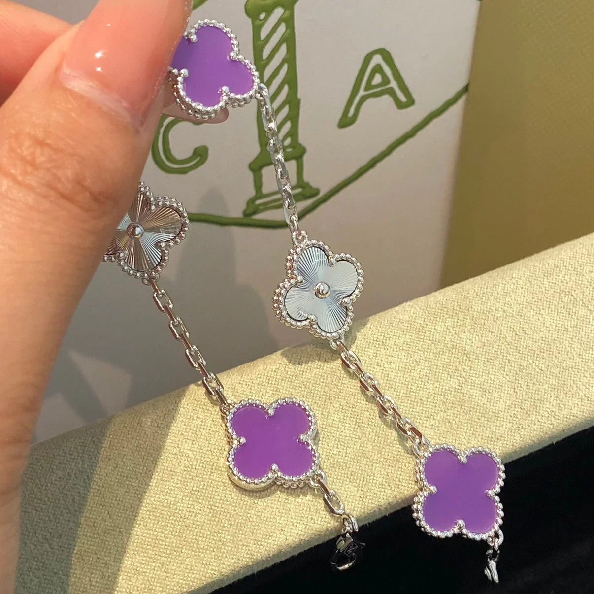 [Regal Jewels]CLOVER 5 MOTIF VIOLET BRACELET COLLECTION