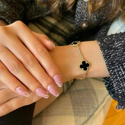 [Regal Jewels]CLOVER 5 MOTIF ONYXS BRACELET COLLECTION