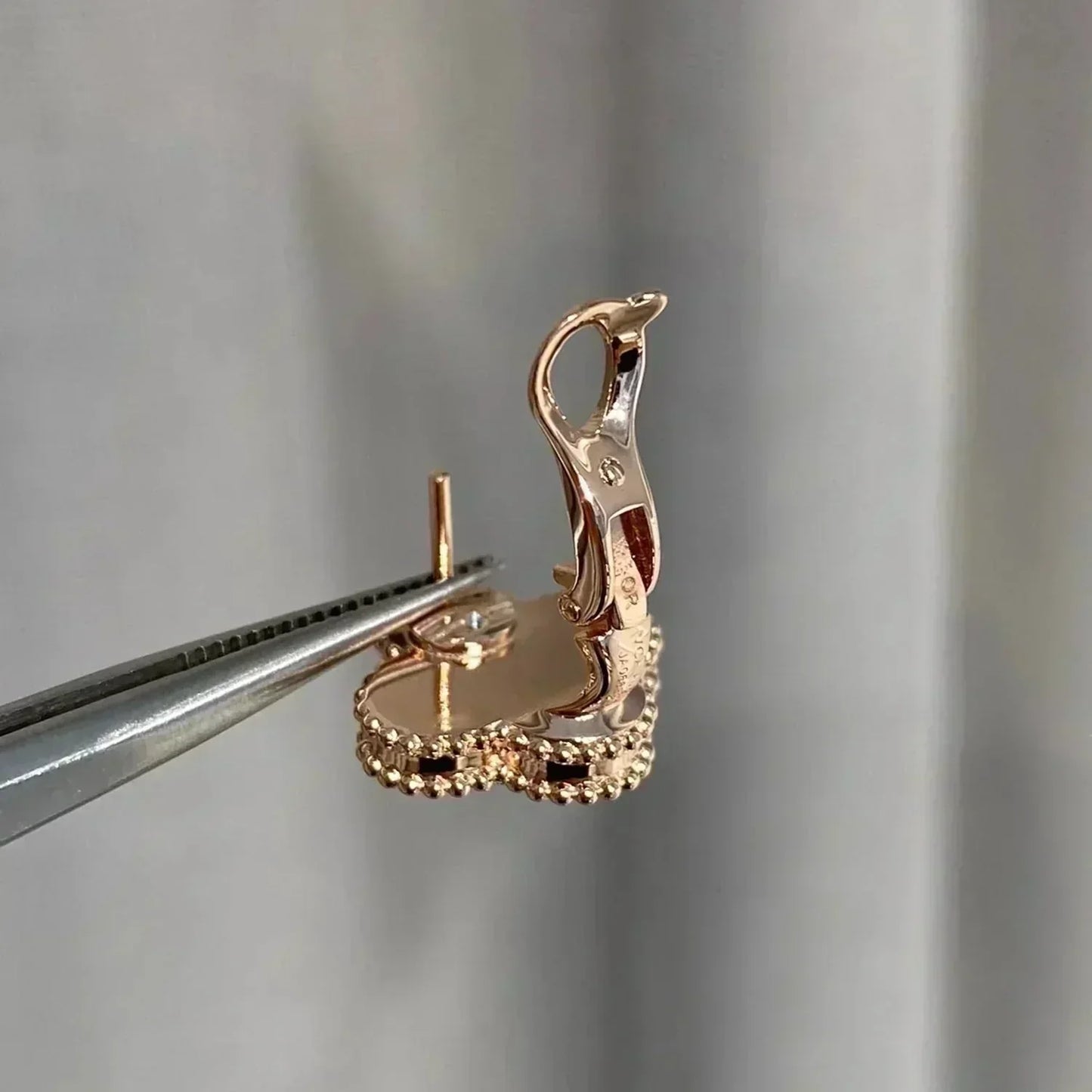 [Regal Jewels]CLOVER MEDIUM 1 MOTIFS  PINK MOP DIAMOND EARRINGS