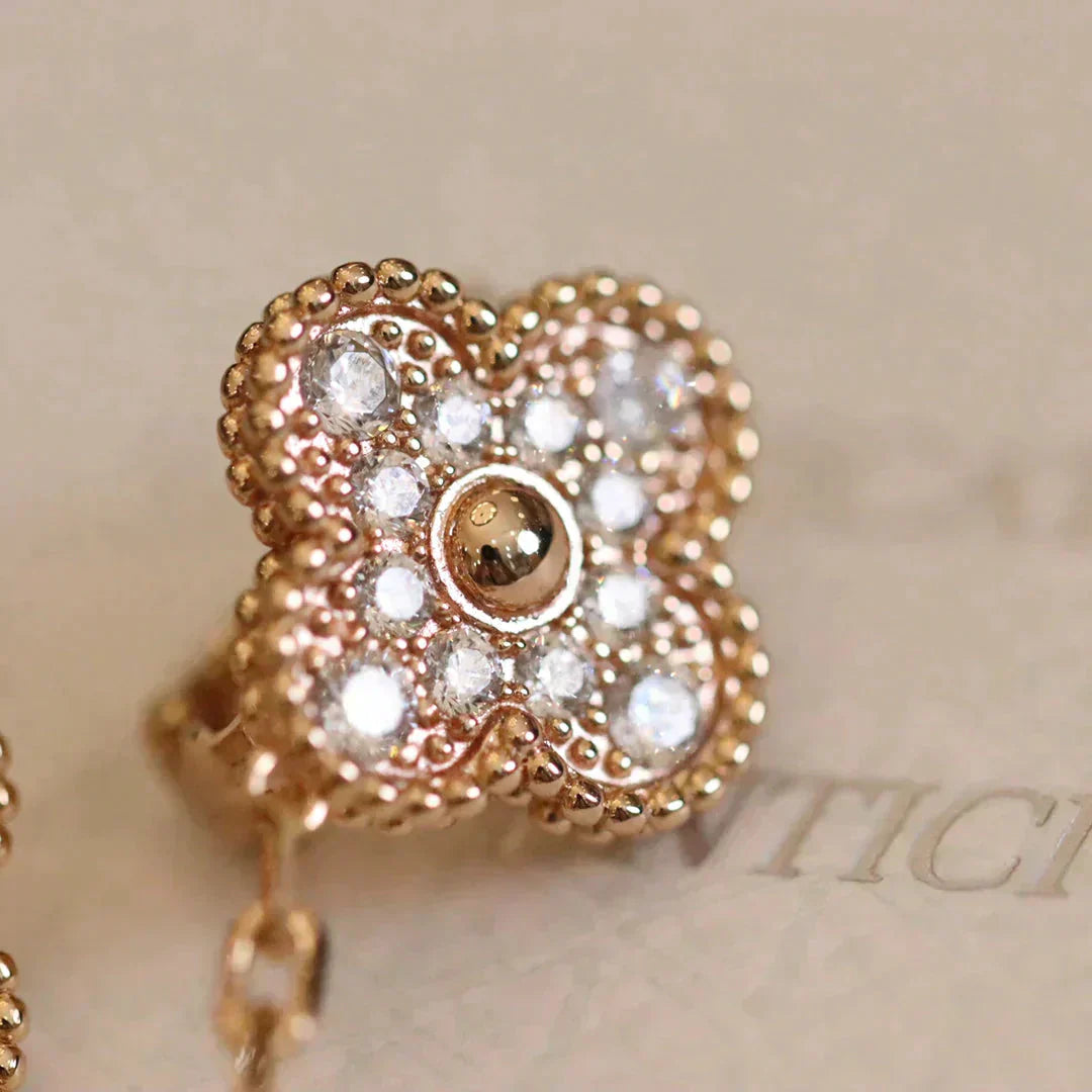 [Regal Jewels]CLOVER MEDIUM 1 MOTIFS FUll DIAMOND EARRINGS