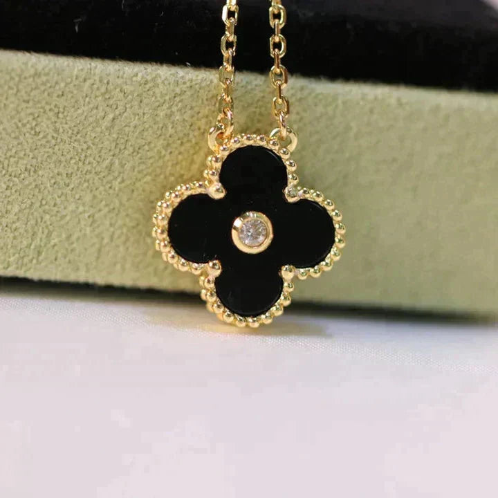 [Regal Jewels]CLOVER 15MM DIAMOND ONYX NECKLACE