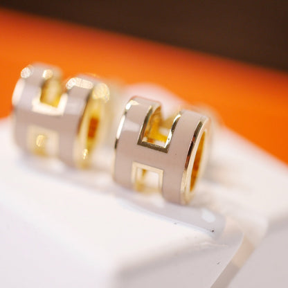 [Regal Jewels]MINI POP H GOLD EARRINGS GREY