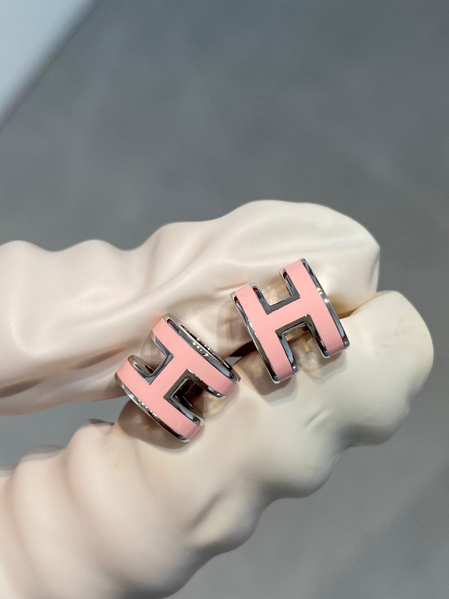 [Regal Jewels]MINI POP H SILVER EARRINGS PINK
