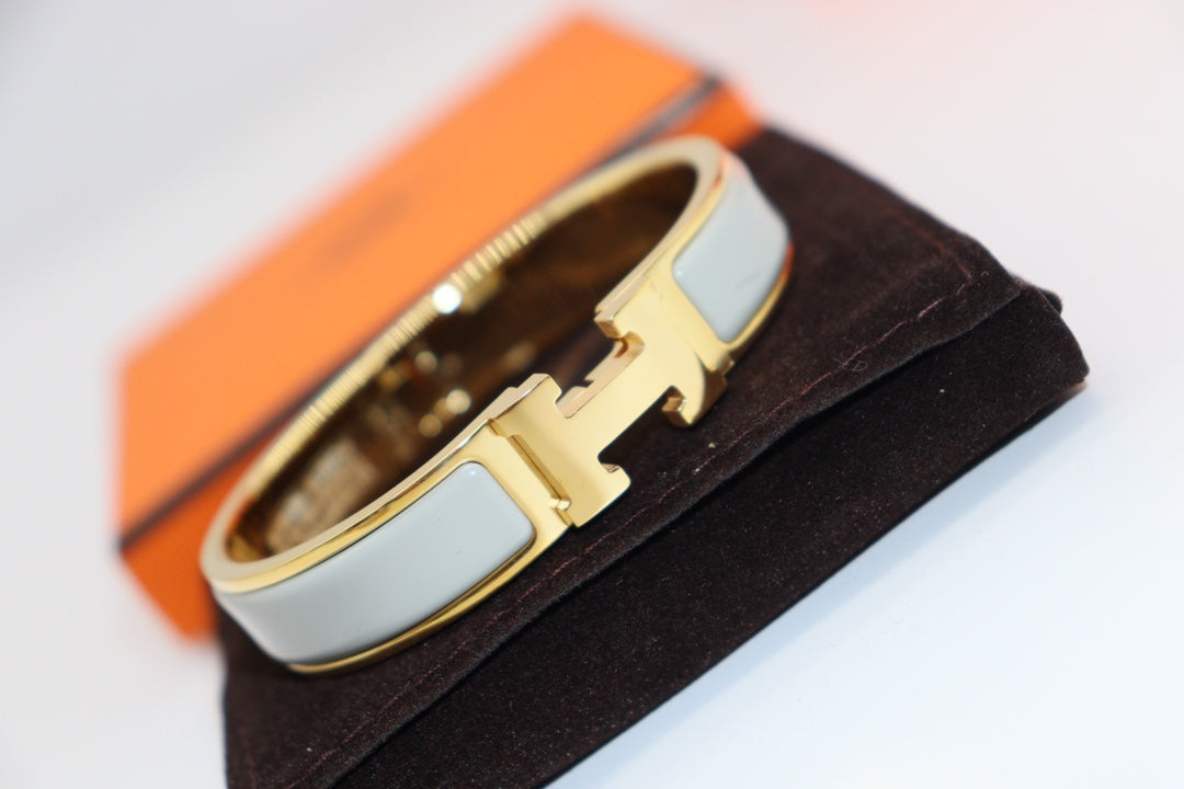 [Regal Jewels]H LIGHT BLUE BRACELET
