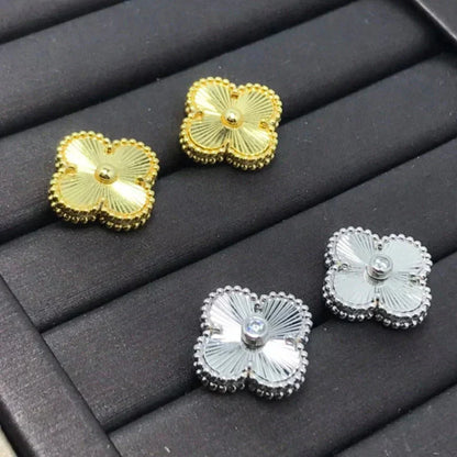 [Regal Jewels]CLOVER MINI 9.5MM LASER EARRINGS