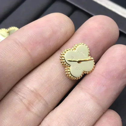 [Regal Jewels]CLOVER MINI 9.5MM LASER EARRINGS
