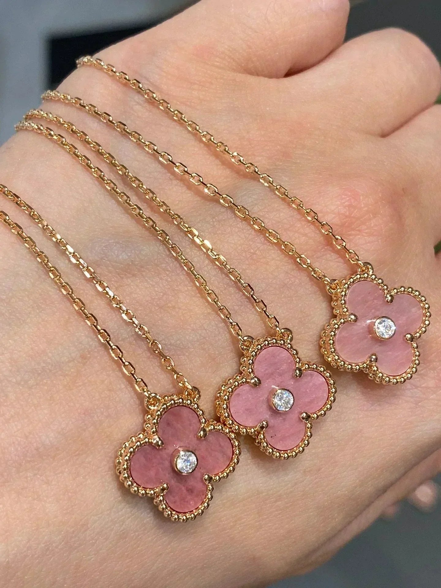 [Regal Jewels]CLOVER 15MM DIAMOND RHODONITE NECKLACE