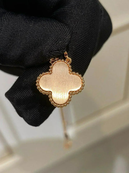 [Regal Jewels]CLOVER 15MM DIAMOND RHODONITE NECKLACE