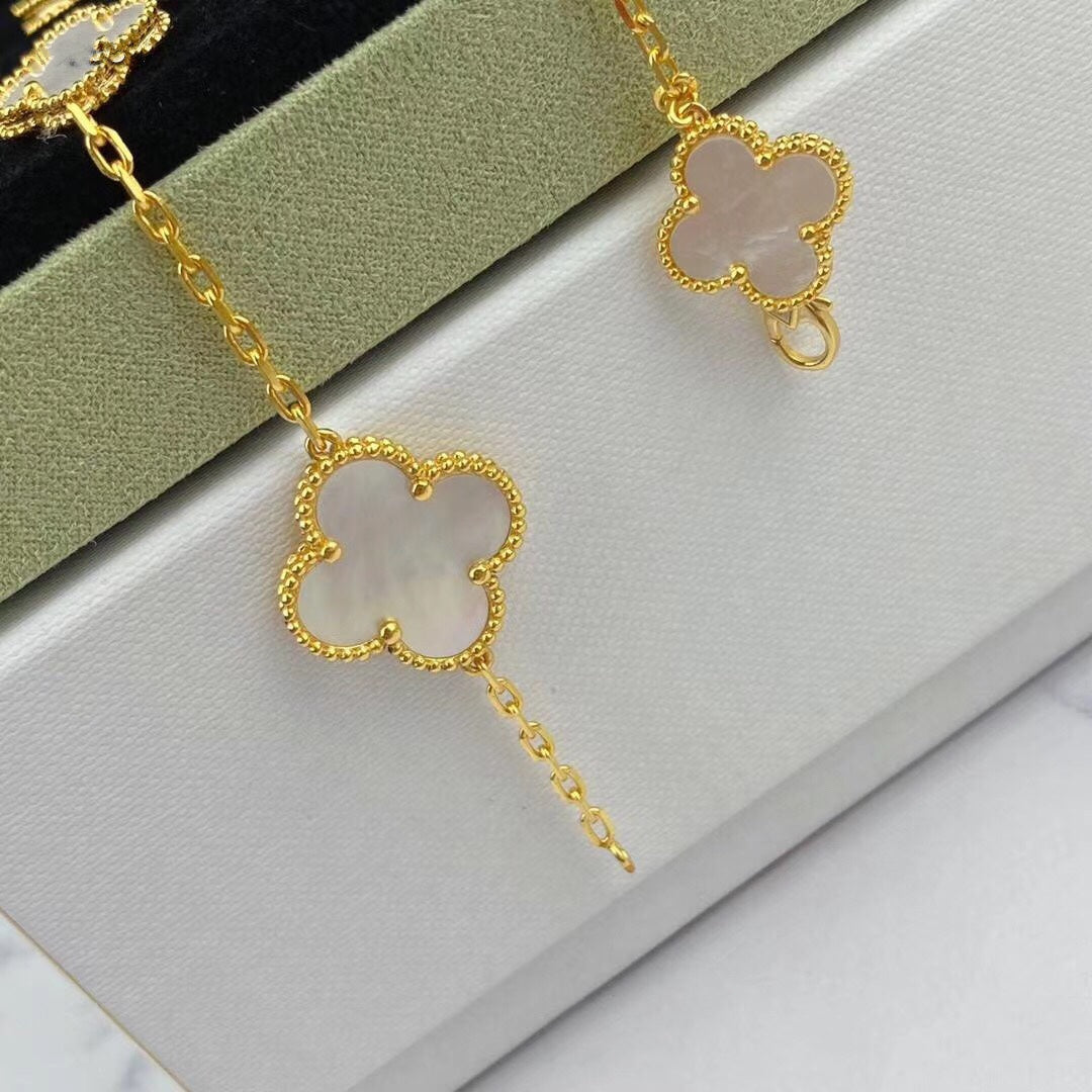 [Regal Jewels]MAGIC CLOVER MOP GOLD BRACELET 5 MOTIFS