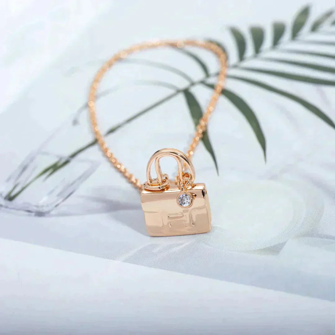 [Regal Jewels]AMULETTE PEDANT ROSE GOLD NECKLACE