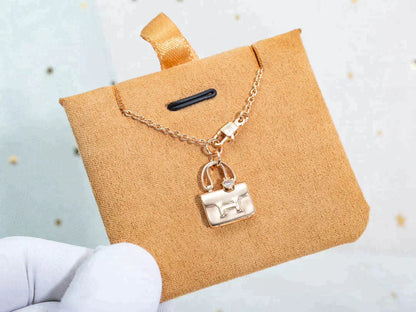 [Regal Jewels]AMULETTE PEDANT ROSE GOLD NECKLACE