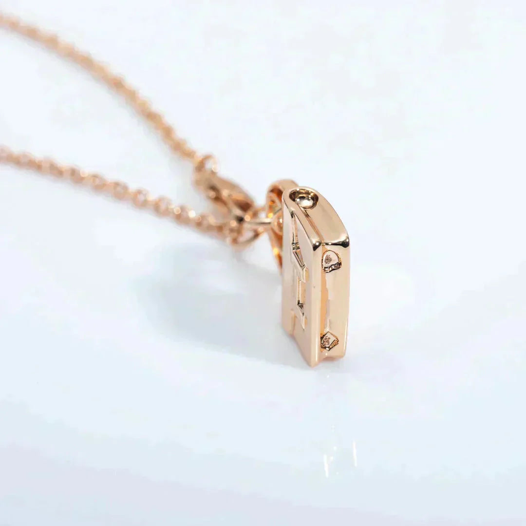 [Regal Jewels]AMULETTE PEDANT ROSE GOLD NECKLACE