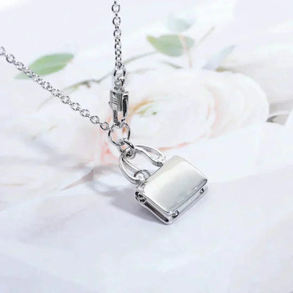 [Regal Jewels]AMULETTE PEDANT SILVER NECKLACE