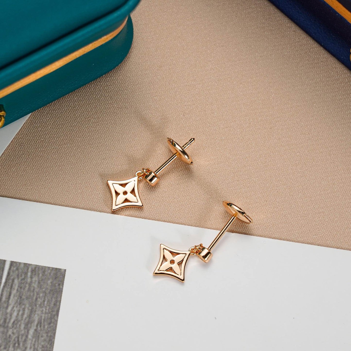 [Regal Jewels]STAR EARRINGS GOLD