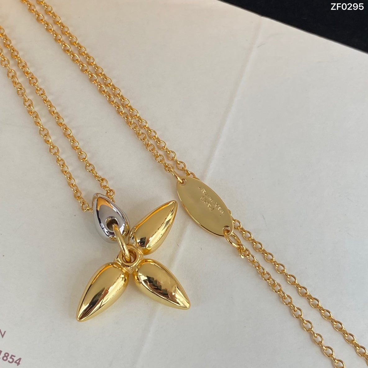 [Regal Jewels]LOUISETTE PEDANT GOLD NECKLACE
