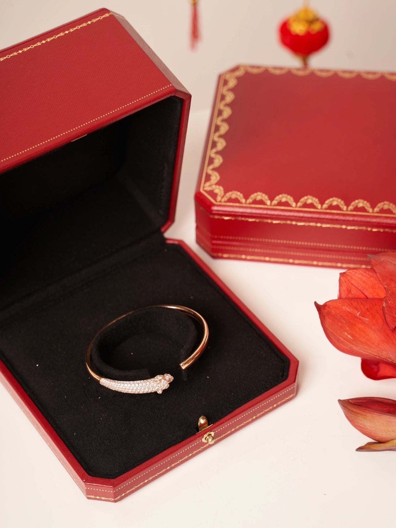 [Regal Jewels]PANTHERE ROSE GOLD DIAMOND OPEN BRACELET