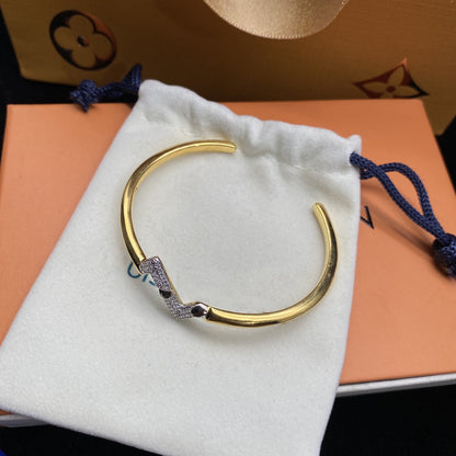 [Regal Jewels]VOLTE UPSITE DOWN DIAMOND GOLD OPEN BRACELET