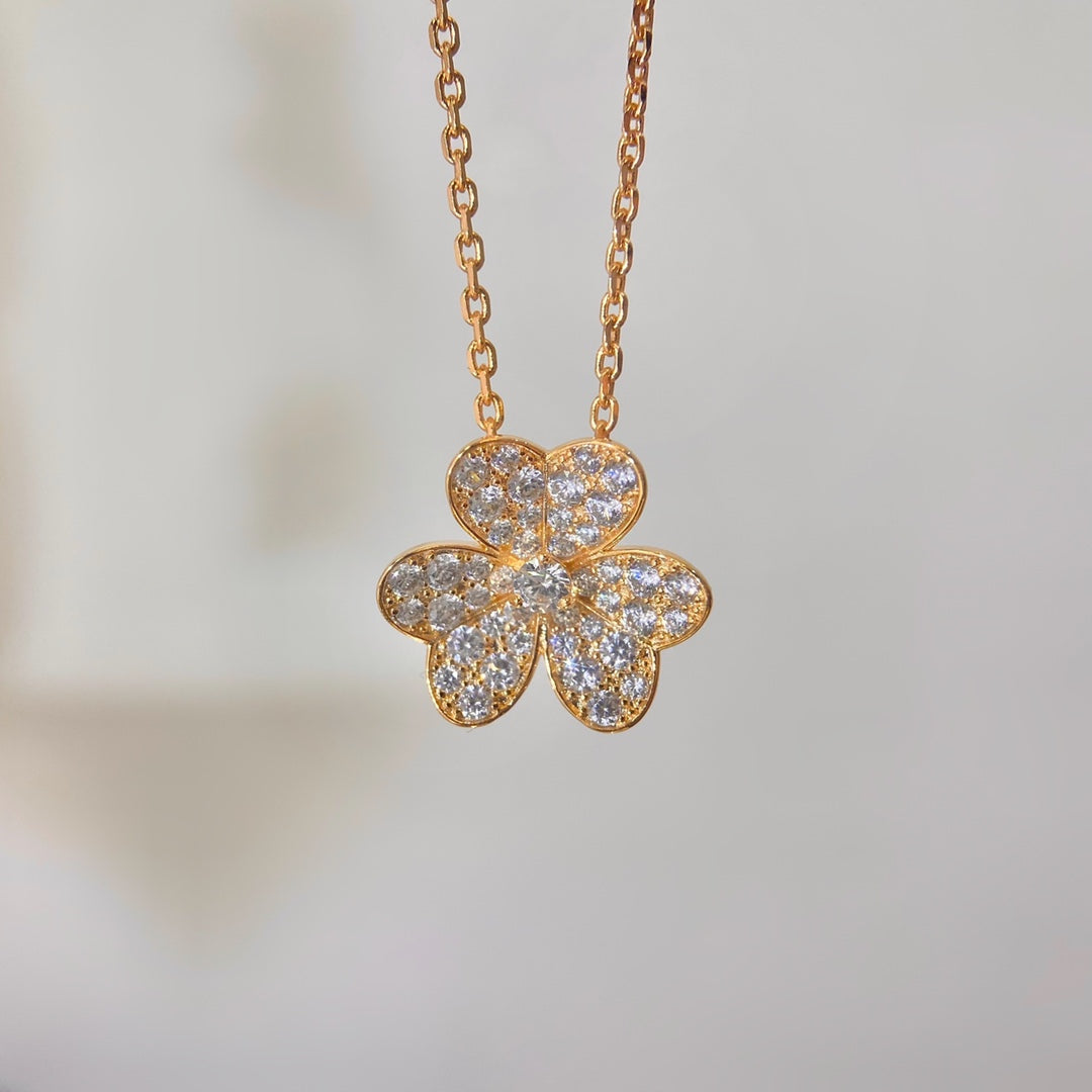 [Regal Jewels]FLOWER DIAMOND NECKLACE