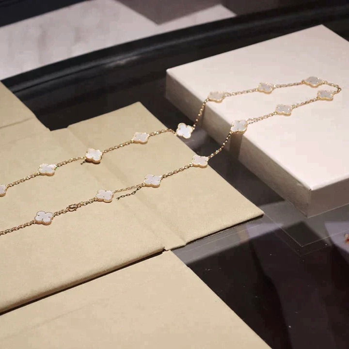 [Regal Jewels]CLOVER 20 MOTIFS WHITE MOP NECKLACE