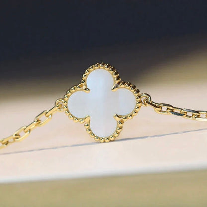 [Regal Jewels]CLOVER 20 MOTIFS WHITE MOP NECKLACE
