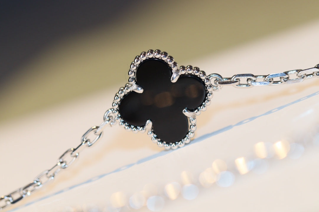 [Regal Jewels]CLOVER 20 MOTIFS ONYX DIAMOND SILVER
