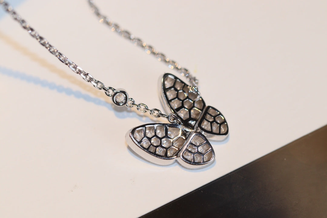 [Regal Jewels]BUTTERFLY DIAMOND NECKLACE