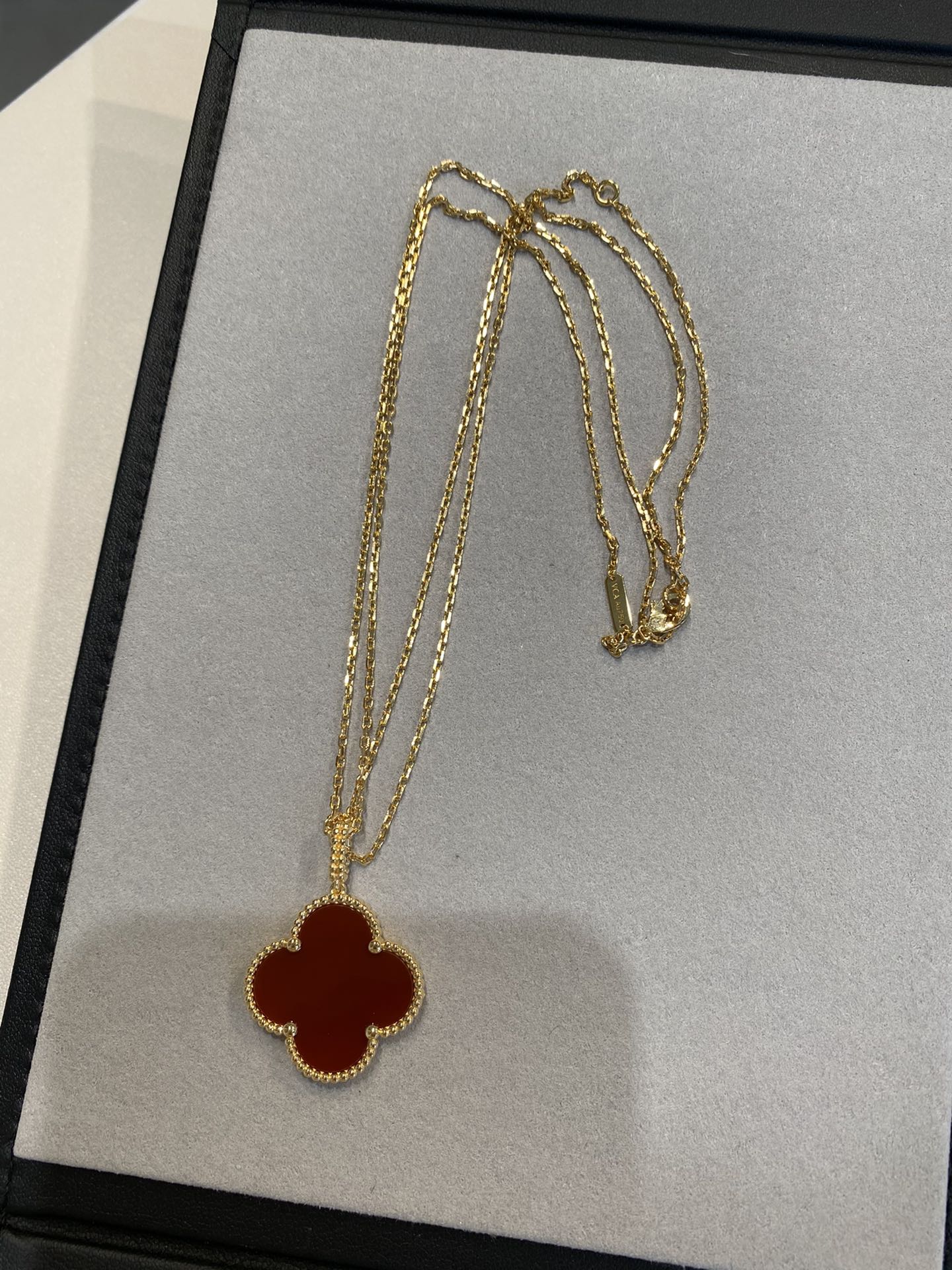 [Regal Jewels]CLOVER 25MM NECKLACE GOLD CARNELIAN