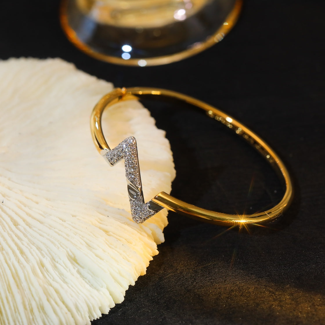 [Regal Jewels]VOLTE UPSITE DOWN GOLD DIAMOND BRACELET