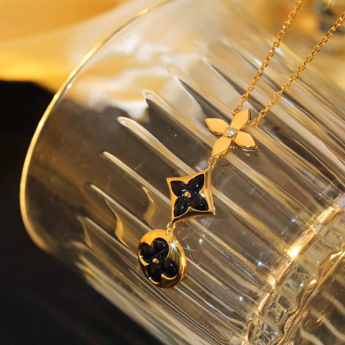 [Regal Jewels]STAR AND SUN ONYX PINK GOLD NECKLACE