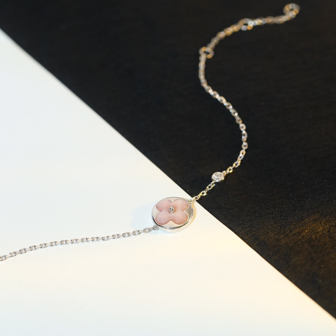[Regal Jewels]SUN MOTIF PINK MOP SILVER BRACELET