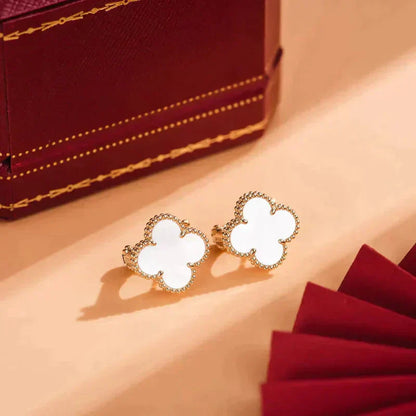 [Regal Jewels]CLOVER MEDIUM 1 MOTIFS  WHITE MOP STUD EARRINGS