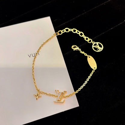 [Regal Jewels]LOGO STAR MOTIF GOLD BRACELET