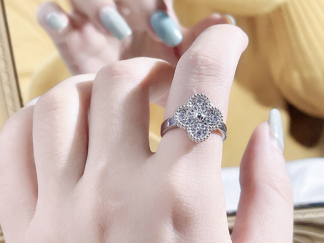 [Regal Jewels]CLOVER DIAMOND RING