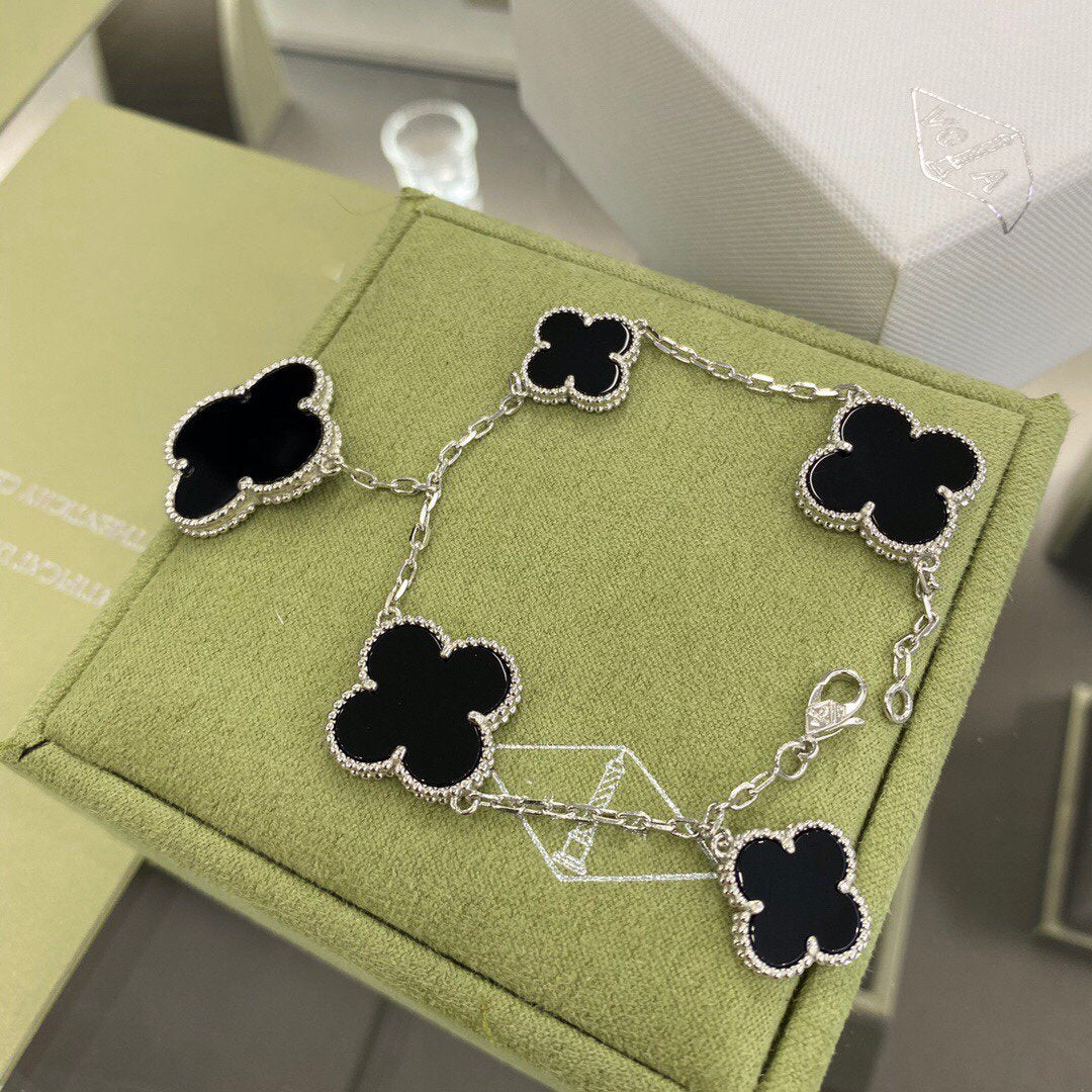 [Regal Jewels]CLOVER 5 MOTIFS SIVLER ONYX BRACELET