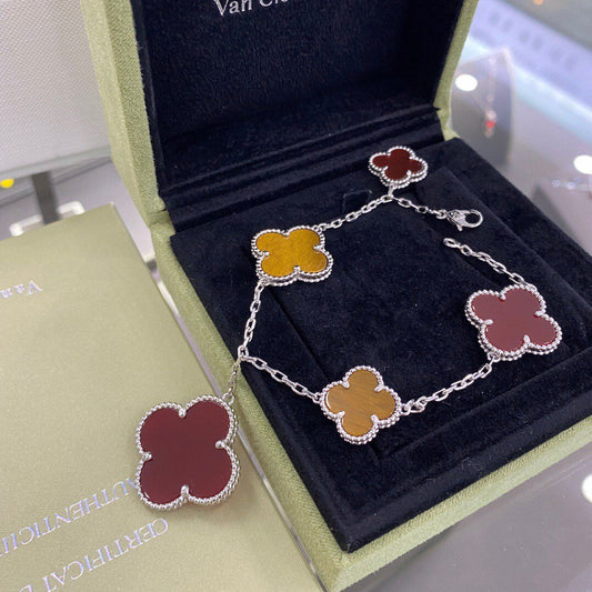 [Regal Jewels]CLOVER 5 MOTIFS SIVLER CARNELIAN TIGER EYE BRACELET