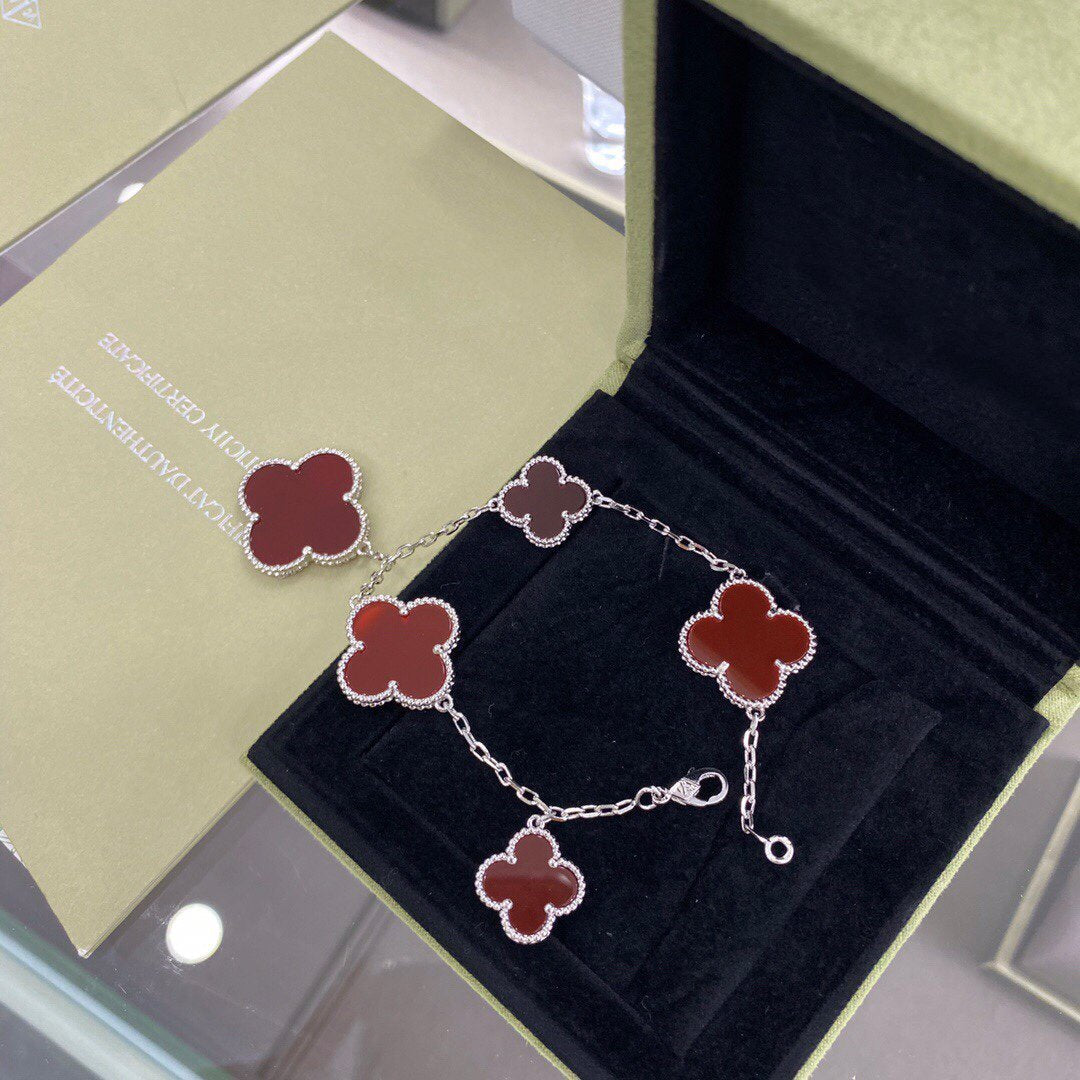 [Regal Jewels]CLOVER 5 MOTIFS SIVLER CARNELIAN BRACELET