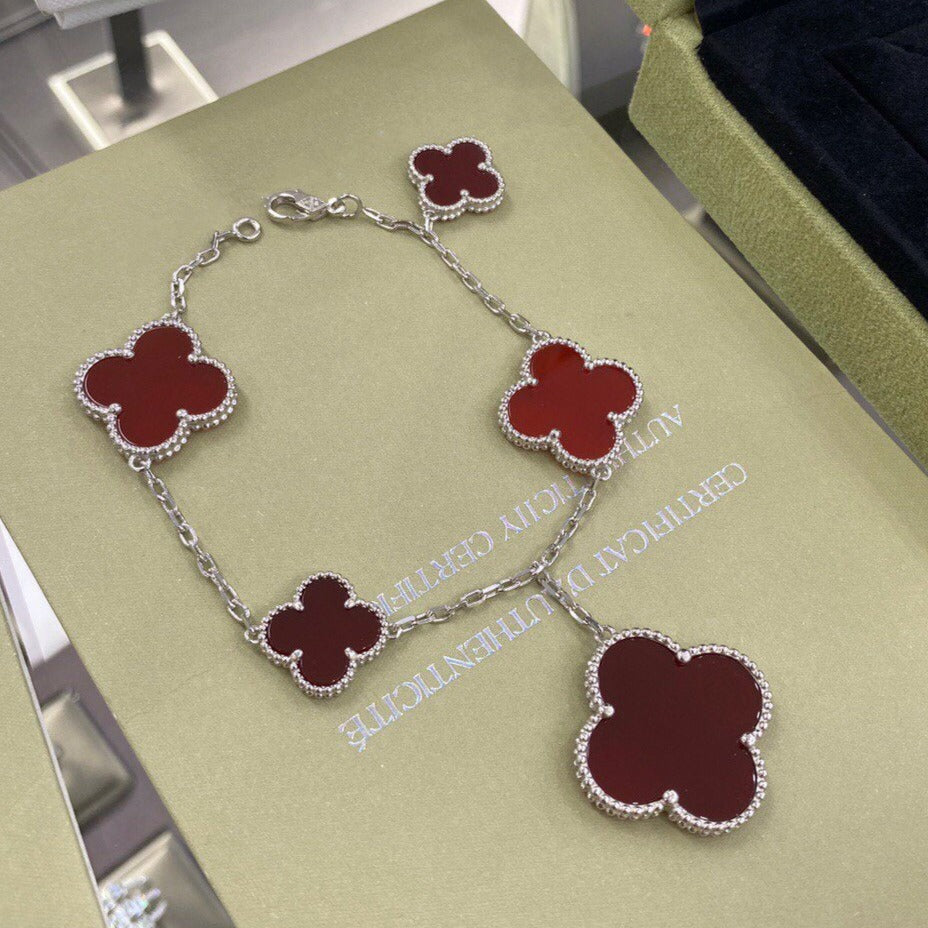 [Regal Jewels]CLOVER 5 MOTIFS SIVLER CARNELIAN BRACELET