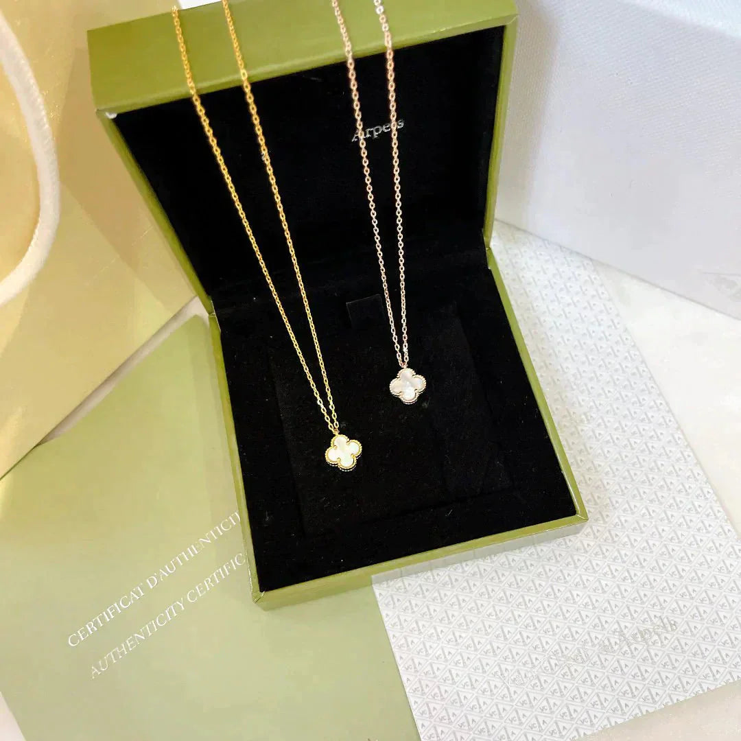 [Regal Jewels]CLOVER MINI 9.5MM WHITE MOTHER-OF-PEARL NECKLACE