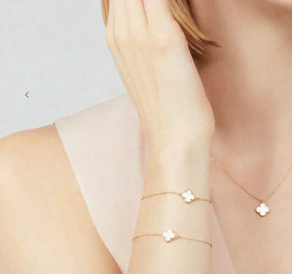[Regal Jewels]CLOVER MINI 9.5MM WHITE MOTHER-OF-PEARL NECKLACE