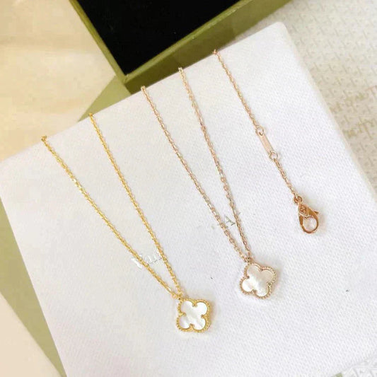 [Regal Jewels]CLOVER MINI 9.5MM WHITE MOTHER-OF-PEARL NECKLACE