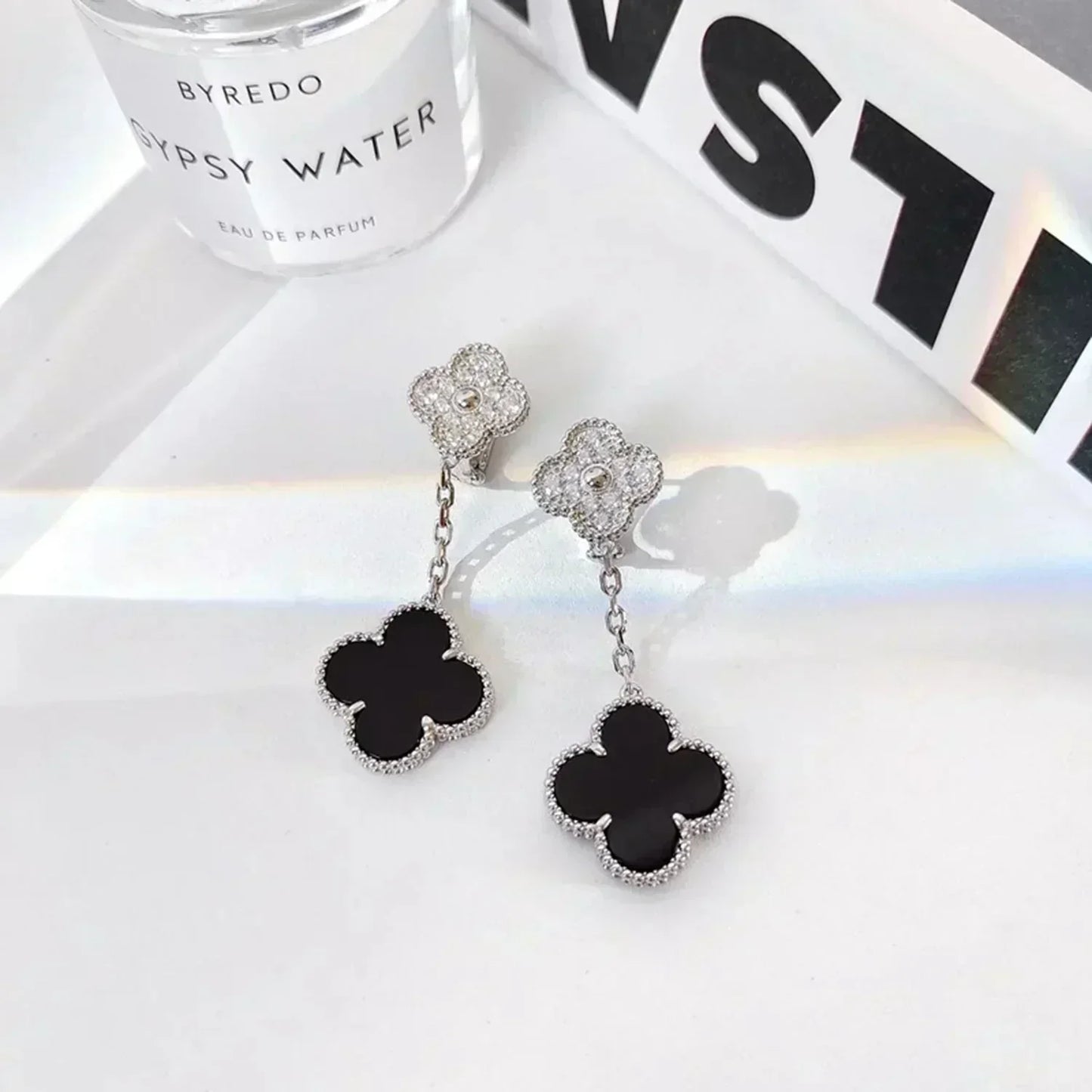 [Regal Jewels]CLOVER 2 MOTIFS  DIAMOND ONYX EARRINGS SILVER