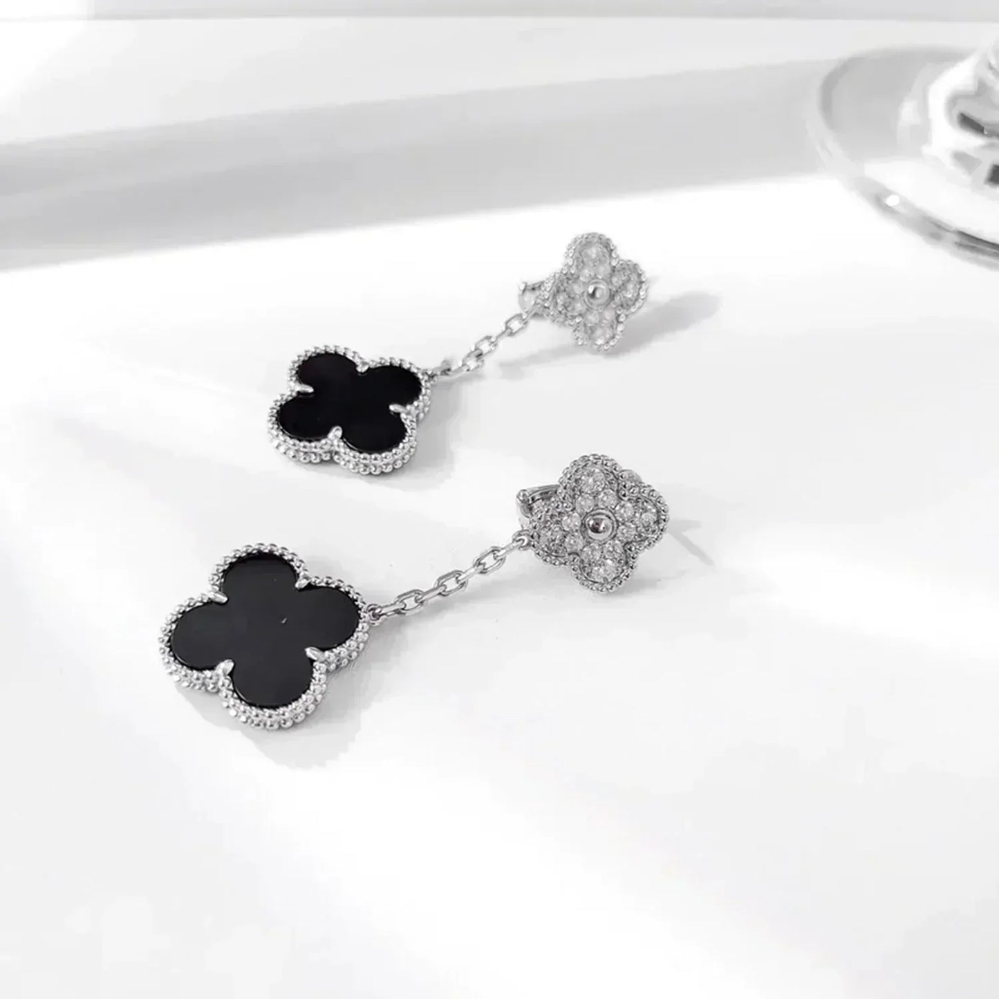 [Regal Jewels]CLOVER 2 MOTIFS  DIAMOND ONYX EARRINGS SILVER