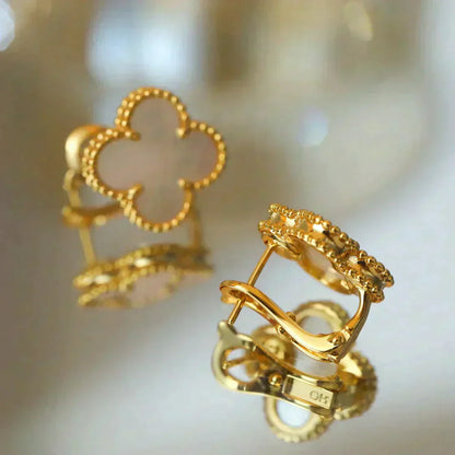 [Regal Jewels]CLOVER MEDIUM 1 MOTIFS  WHITE MOP STUD EARRINGS