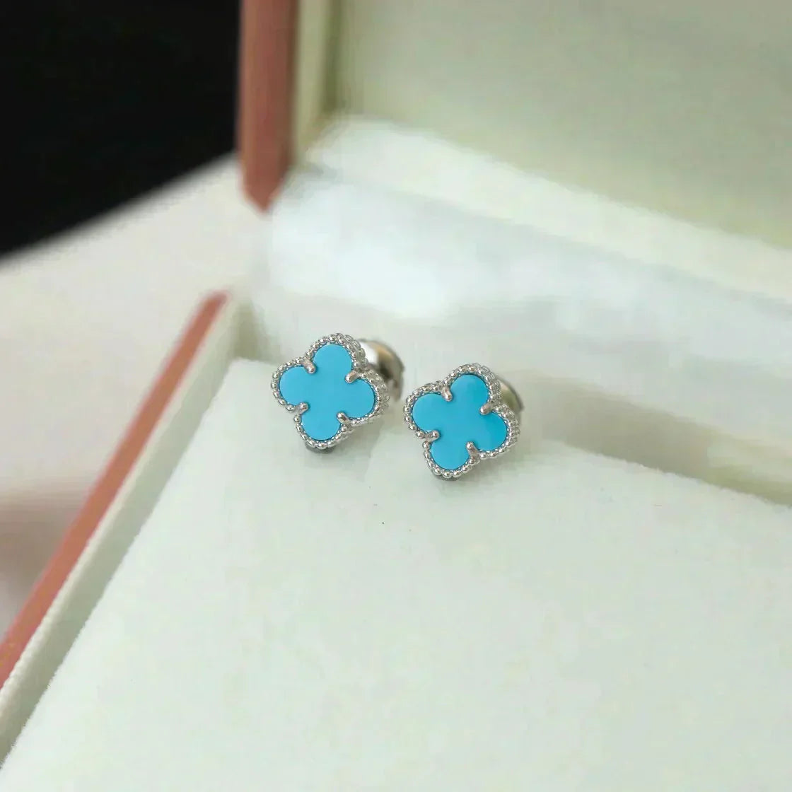 [Regal Jewels]CLOVER MINI 9.5MM ONYX STUD EARRINGS SILVER
