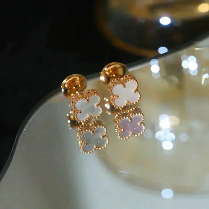 [Regal Jewels]CLOVER MINI 9.5MM WHITE MOP EARRINGS