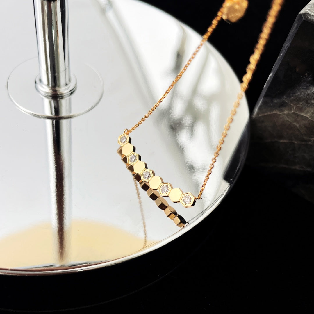 [Regal Jewels]BEE MY LOVE DIAMOND NECKLACE